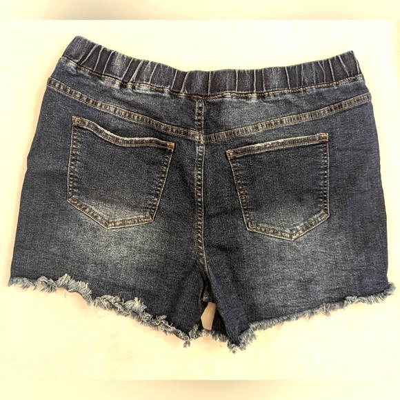 YMI Elastic Waist Denim Shorts - Picture 2 of 5